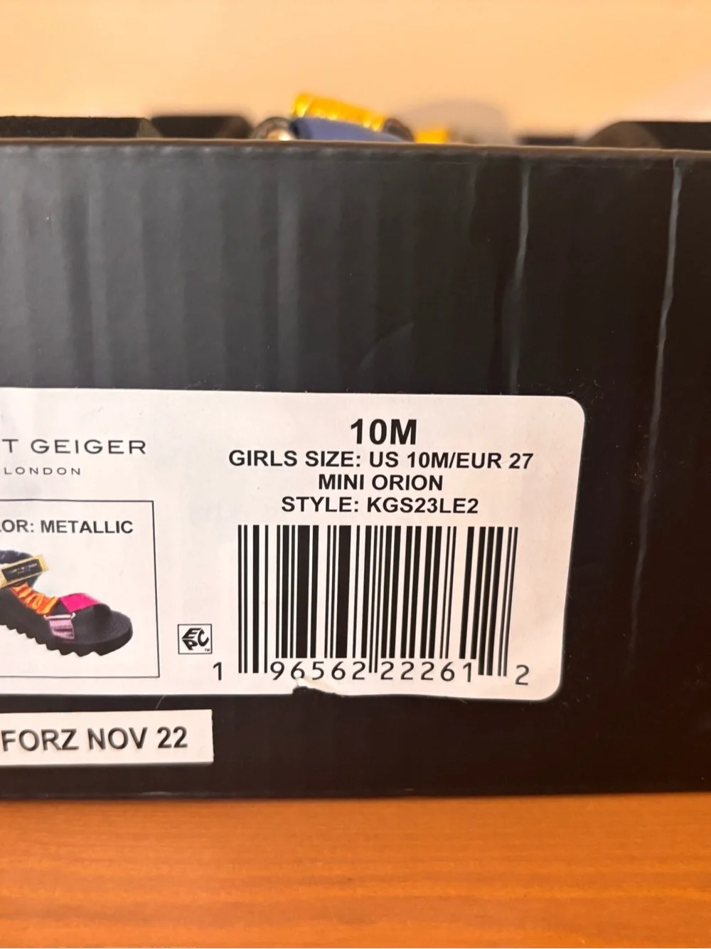 Kurt Geiger Kids Multicolor Metallic Strap Sandals - New in Box Girls Sz 10